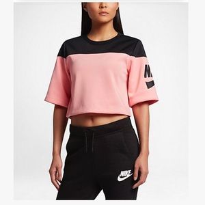 Nike Sportswear Women’s Short Sleeve Top